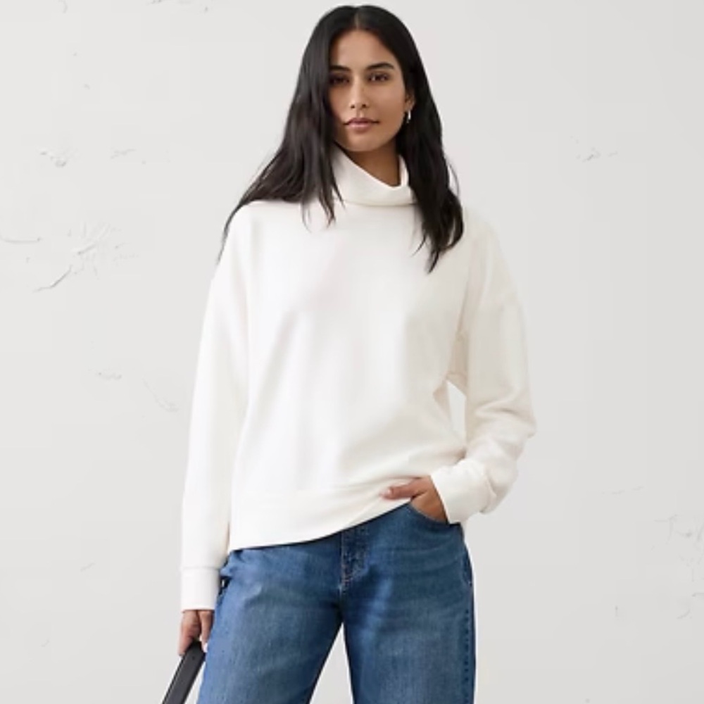 Banana Republic Factory Ottoman Turtleneck Sweatshirt, Size M, Snow Day